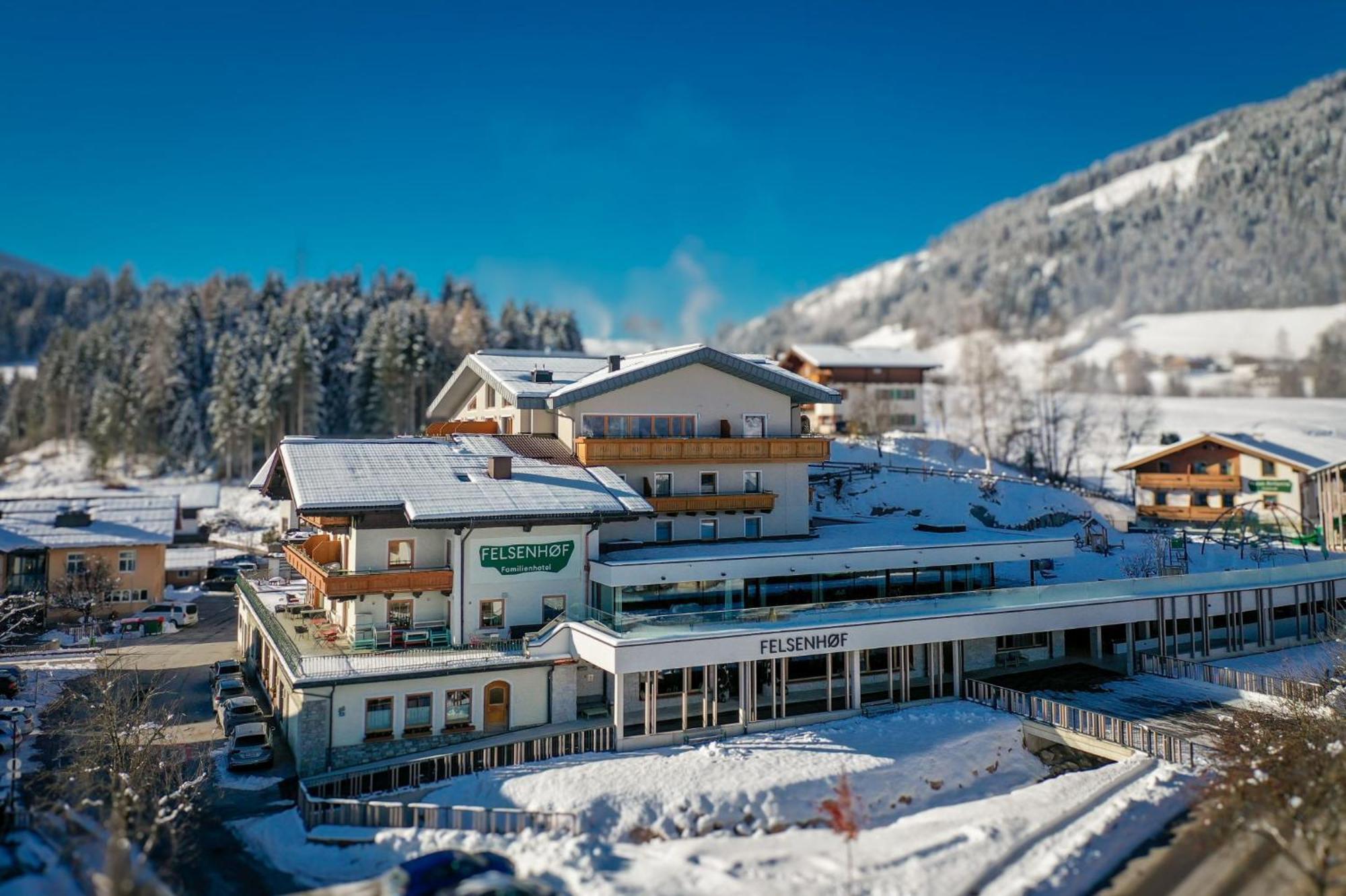Familienhotel Felsenhof Flachau Exterior photo